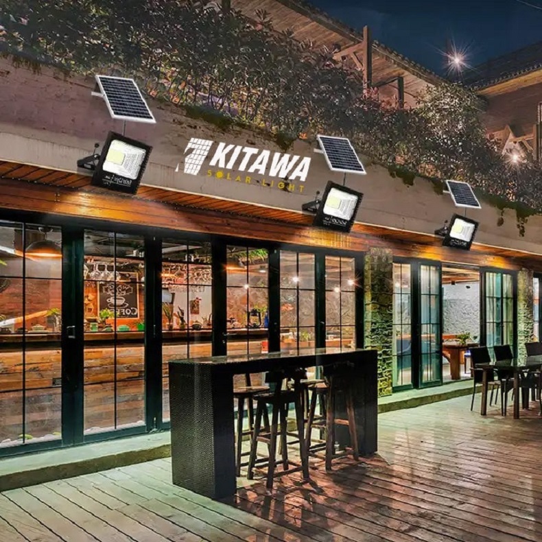 Đèn Pha Năng Lượng Mặt Trời 25W Kitawa DP125 không gian