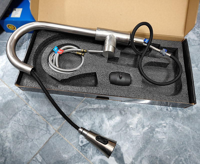 Hộp Vòi rửa chén nóng lạnh dây rút iNox 304 Sennam CNI-05